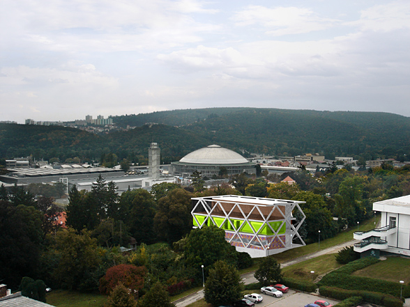 BYTOVÝ DŮM V BRNĚ, studie