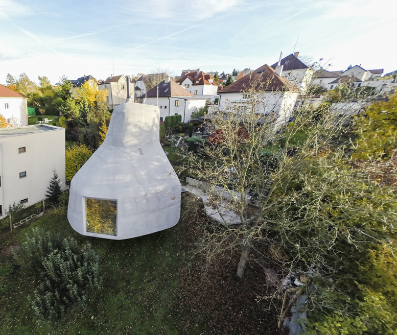 DŮM V SADU, realizace 2014 -2016